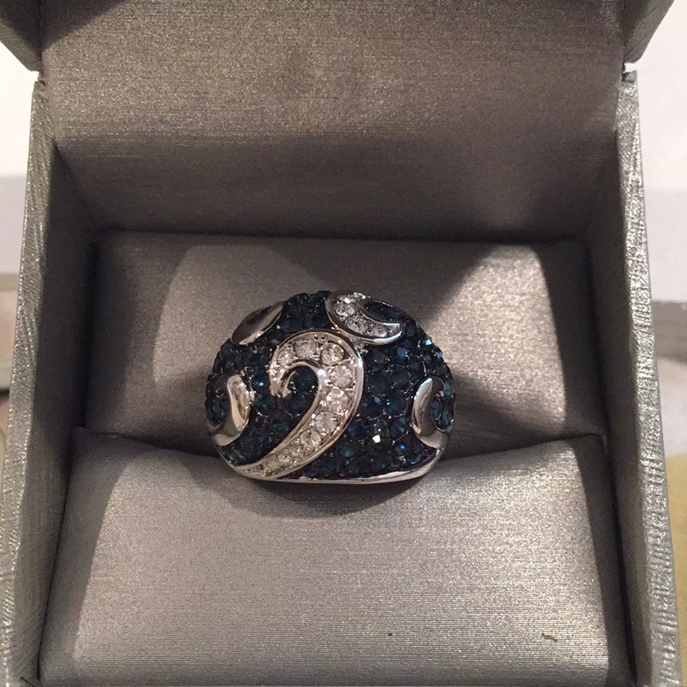 Lia Sophia blue and silver ring